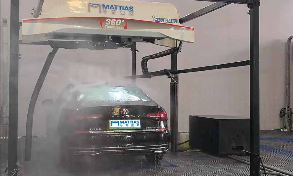 Why Do Many Car Owners Prefer Cleaning Car With a Touch Free Car Wash