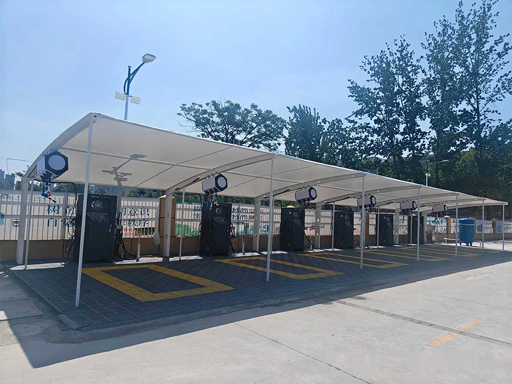 Mattias Car Washer: Compact car wash solutions for under-utilized spaces 1 Self serve car wash installed in shopping centre car park