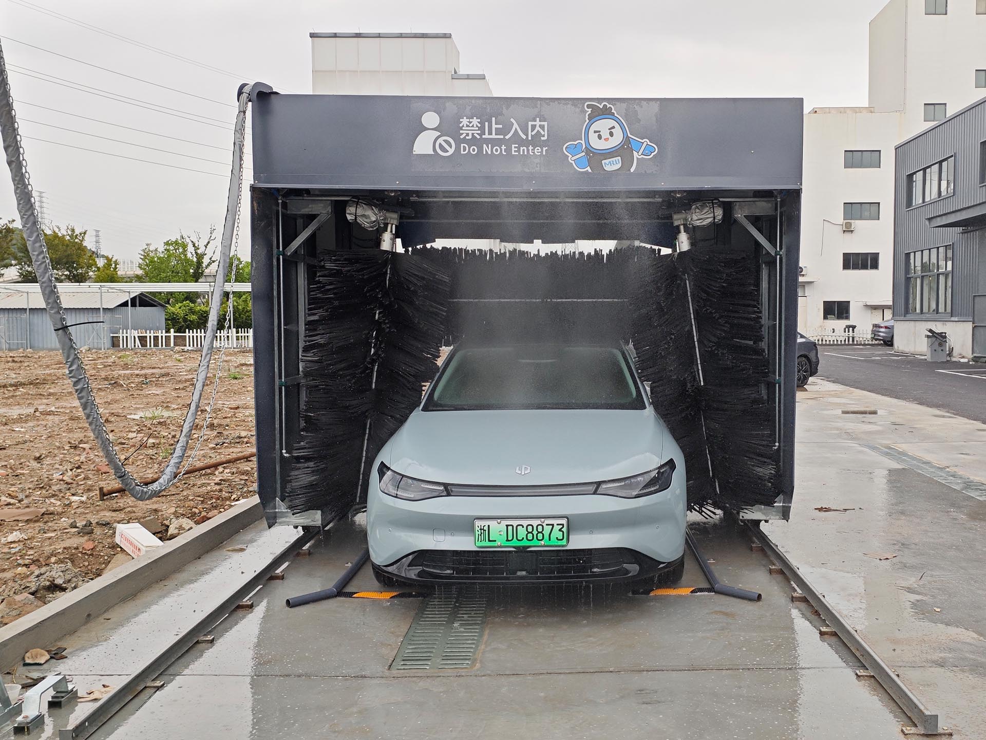 BYD EV car dealerships installation M-LM530 gantry car wash machine