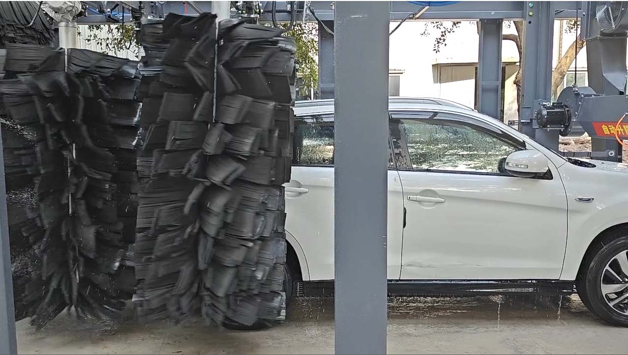 How Mattias Tunnel Car Wash Machines Reduce Labor Costs by 70% and Boost Profitability 1 Robotic Washing