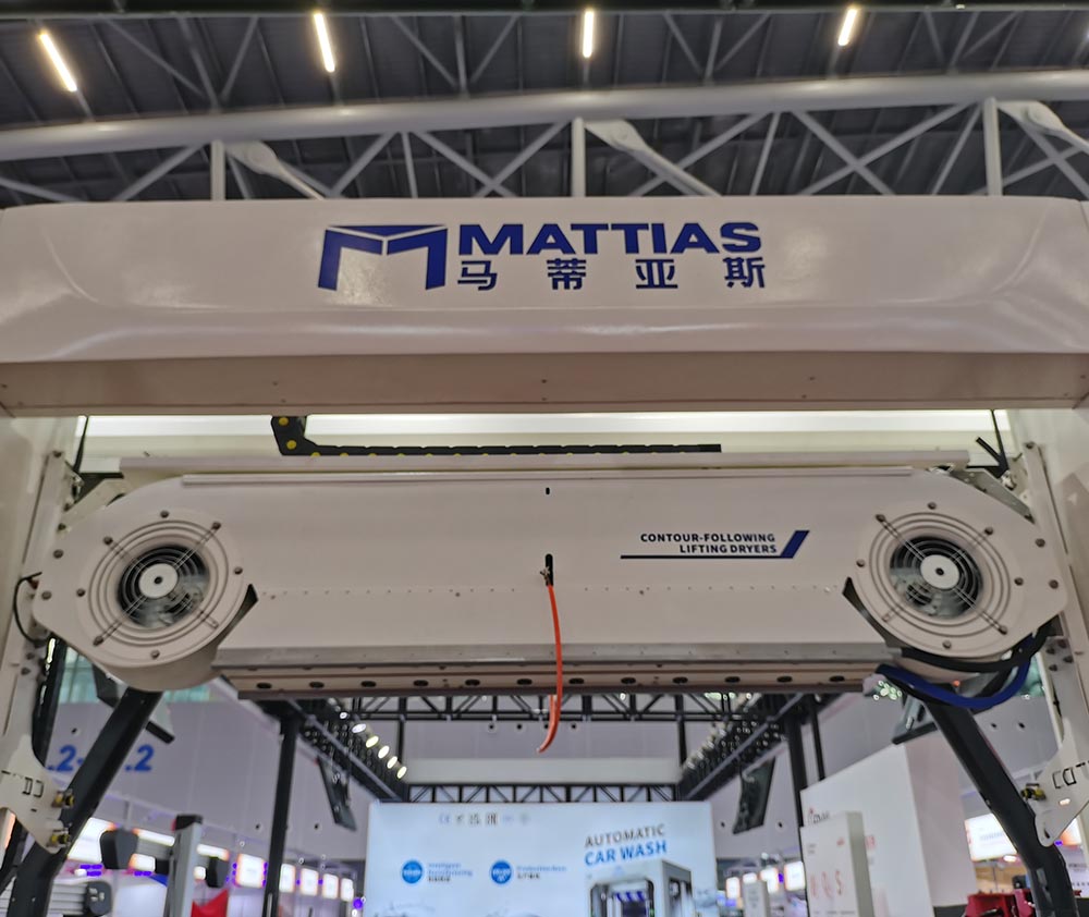 137th Canton Fair: Ignite Your Future with Balance Group Automatic Car Wash Solutions! 4 137th Canton Fair - Mattias Automatic Car Wash Machine