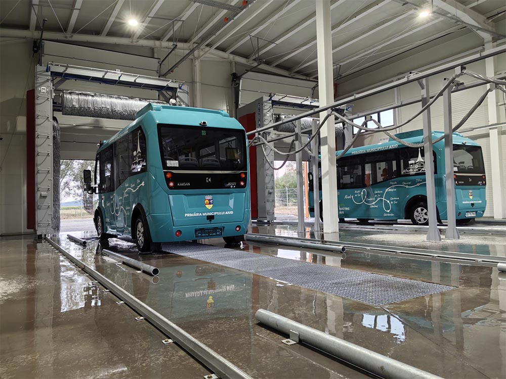 Why 2025 is the Year to Upgrade Your Fleet with a Bus Wash System 1 Why 2025 is the Year to Upgrade Your Fleet with a Bus Wash System