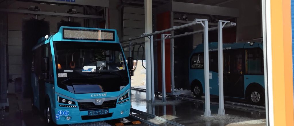 Why Investing in a Bus Wash for Your Fleet is the Right Choice for 2025 3